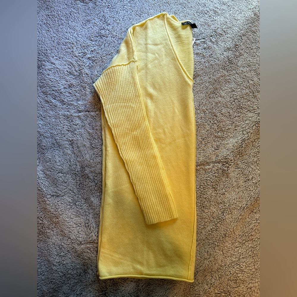 INC International Concepts‎ Yellow V-Neck Sweater - Picture 2 of 8